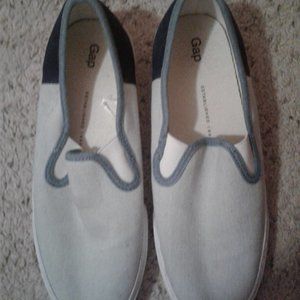 Gap Blue and white slip on sneakers